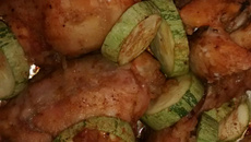 Coxa e sobre coxa de frango assada da Ana