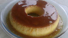 Pudim de leite em pó com creme de leite