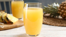Suco de abacaxi