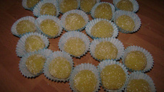 Docinho de coco com abacaxi