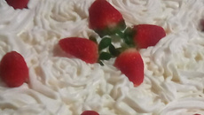 Bolo Angry Birds de morango da Abima