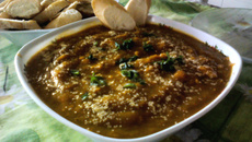 Caldo de abóbora com frango