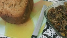 Pão de lingüiça com azeitonas para máquina de pão