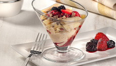 Penne ao Creme de Mascarpone com Calda de Frutas Vermelhas