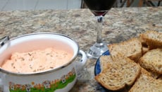 Patê de cenoura e alho