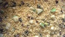 Farofa com pistache e maçã verde