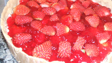 Torta de morango simples