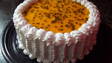 Bolo mousse de maracujá