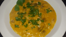 Sopa creme de abóbora cabotiá com carne