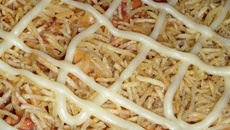 Macarrão com batata palha