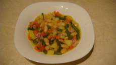 Jardineira de legumes com toucinho defumado