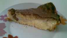 Bolo fofinho de banana com chocolate