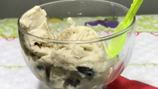 Sorvete de banana com passas do Lucio Cezar