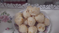 Pão de queijo mineiro