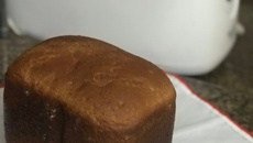 Pão de banana na panificadora