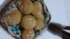 Pãezinhos de fubá enriquecido