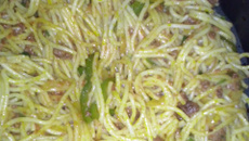 Macarrão com carne moída