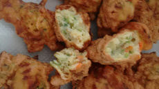 Bolinho de abobrinha com cenoura