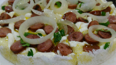 Pizza de tapioca na panela