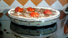 Pavê sem leite condensado à moda mia