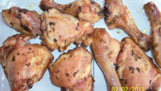 Coxas e sobrecoxas assadas em tempero especial