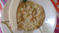 Risoto de camarão com alho-poró e banana