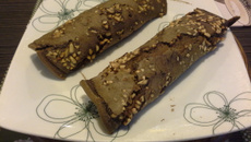 Panqueca de alfarroba com banana zero