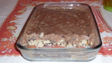 Estrogonofe de chocolate com panetone de chocolate