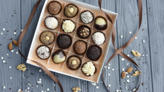 Brigadeiro Gourmet: Nozes, Meio amargo, tradicional, amendoim (paçoquita) e amêndoa