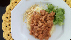 Picadinho de bisteca com purê