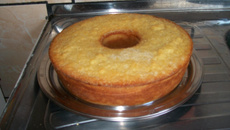 Bolo de aipim (mandioca ou macaxeira)