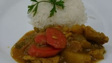 Frango e legumes ao curry