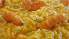 Risoto de camarão com queijo