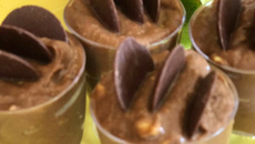 Brigadeiro de abacate com cacau