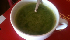 Caldo verde vegetariano light e rápido