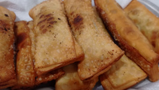 Rolinho Primavera de Mentirinha