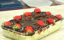 Pavê de morango com chocolate
