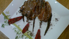 Entrecôte com Molho Chocolate e Morango