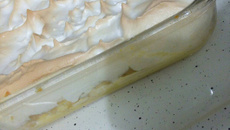 Torta de banana com merengue prática