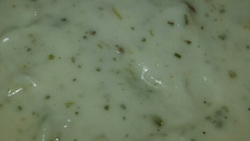 Creme de alho temperado