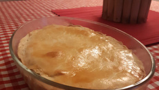 Torta de escarola com sardinha