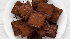 Brownie (com massa pronta de bolo)