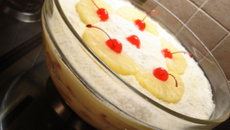 Pavê de abacaxi com coco