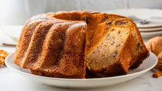 Bolo de maçã com canela e aveia fofinho de liquidificador para fazer no forno ou na airfryer