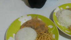 Estrogonofe de carne com creme de cebola