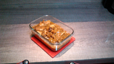 Pernil cozido com cerveja preta e creme de cebola