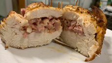 Peito de frango recheado no forno