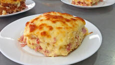 Lasanha de presunto e queijo