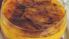 Compota de manga com coco ralado