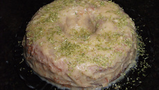 Bolo sofisticado de fubá e coco